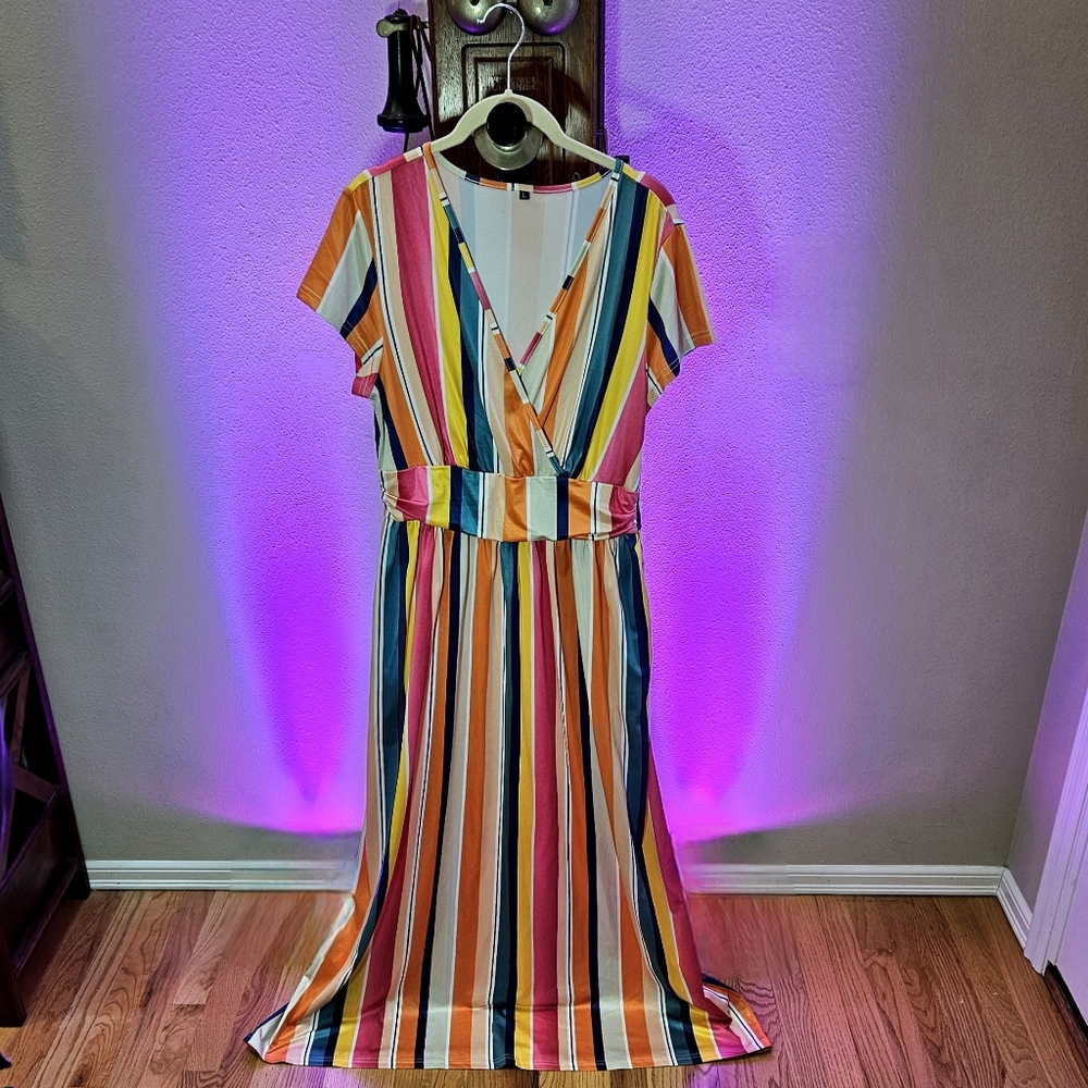 Colorful Maxi V-Neck Sundress with Short Sleeves